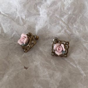vintage gold rose earrings